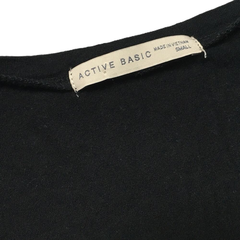 Active Basic T-Shirt V-Neck Short Sleeve Pocket Tee Women's Small/Medium Black - Picture 2 of 9